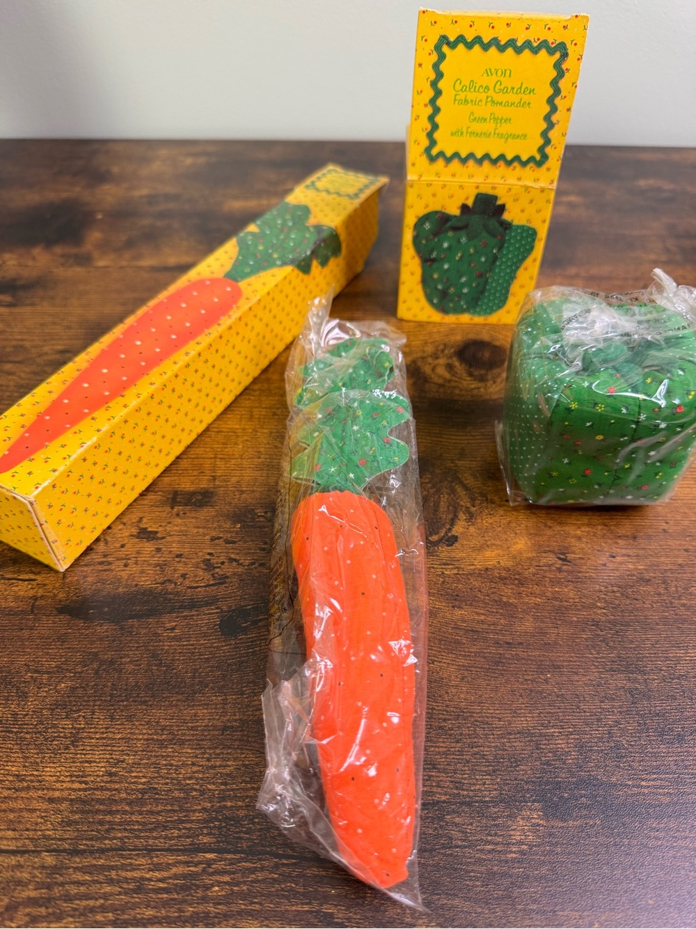 Avon Calico Garden Orange Carrot Green Pepper Fabric Pomanders
